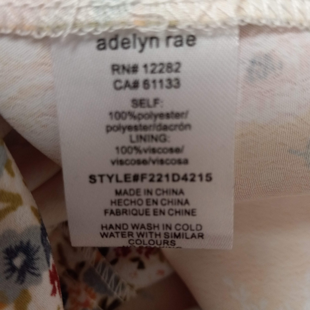 ​Adelyn Rae Patchwork Midi Dress Tiered Cottagecore Floral Smocked Boho Small - Picture 13 of 15